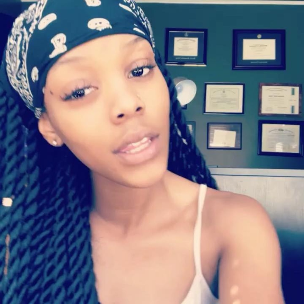 Meet your Posher, Chelsey